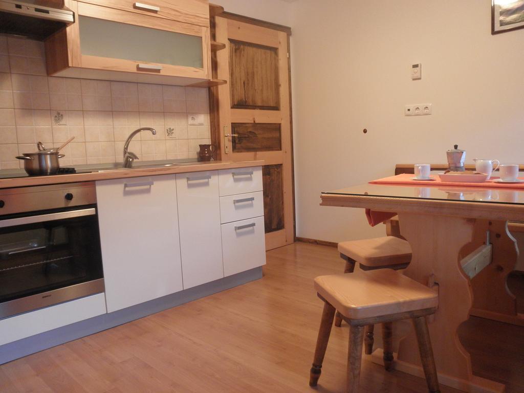 Apartments Cumar Cerkno Habitación foto